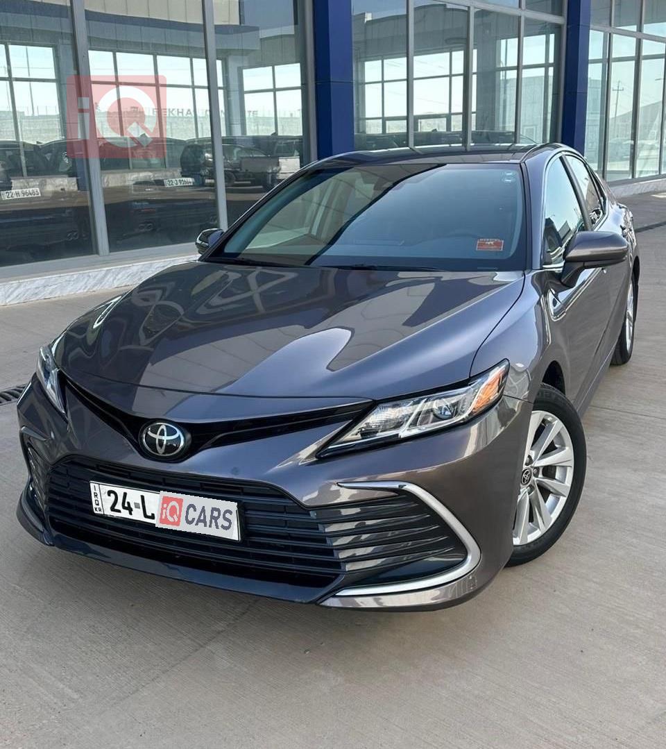 تۆیۆتا کامری